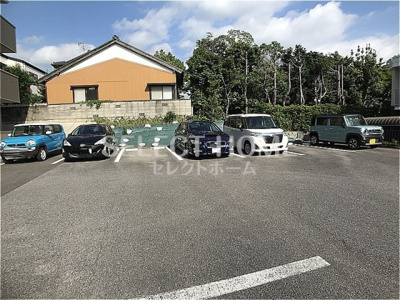 【駐車場】 | カーサＴＥＮ | カースペースがあります