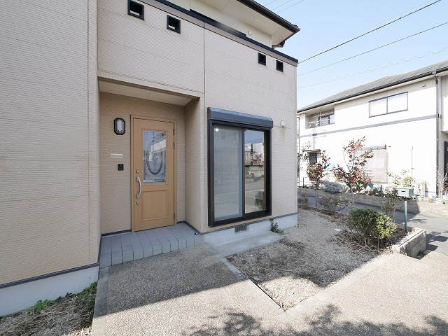 北浦様戸建Bのエントランス