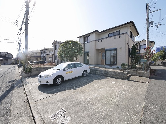 北浦様戸建Bの駐車場