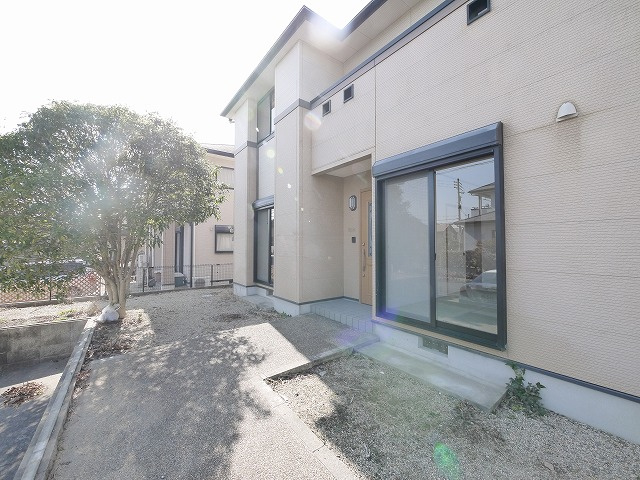 北浦様戸建Bのエントランス