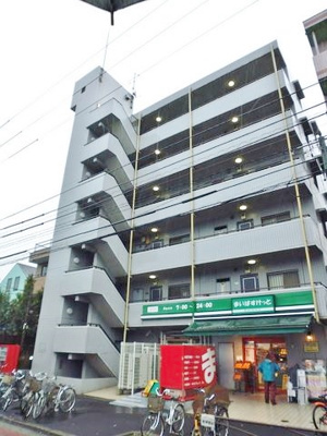 【外観】 | マルゴハイツ　アン・トロワ・ドゥ | 1階にスーパーがあり、便利な立地の6階建てマンションです☆京急大師線「川崎大師」駅まで徒歩圏内！