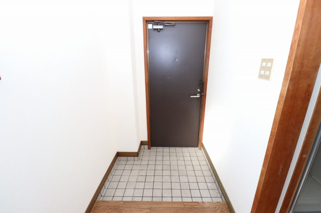 コーポ東久の玄関|きれいな玄関です