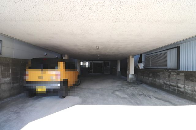 コーポ東久の駐車場|カースペースがあります