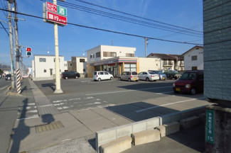 【周辺】 | あおりんご | 向いのコンビニ