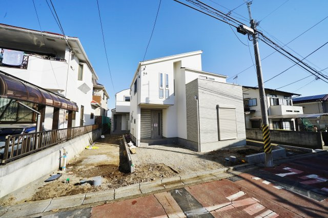 上星川駅徒歩7分の好立地！全棟LDK１７帖以上♪カースペース２台（１・３号棟）保土ヶ谷区川島町　全３棟新築戸建ての外観