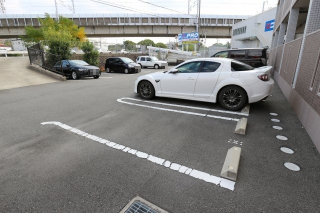 マウントック・フォルテの駐車場