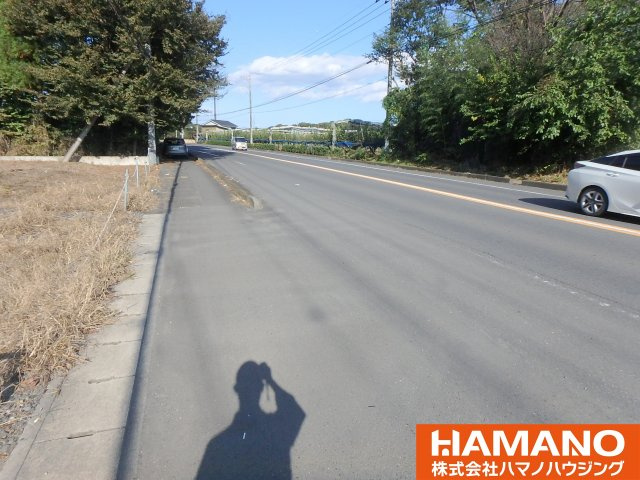 小山市出井土地　約165坪の前面道路含む現地写真