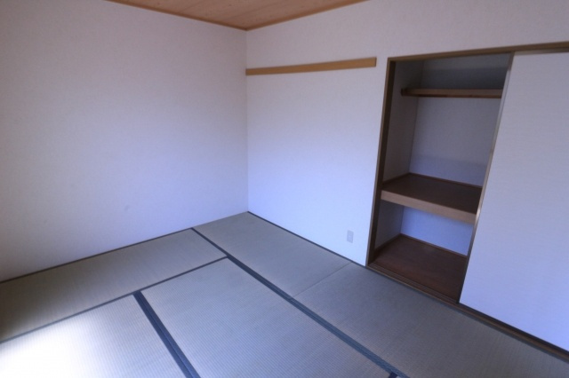 エステート桃山Ⅱの和室