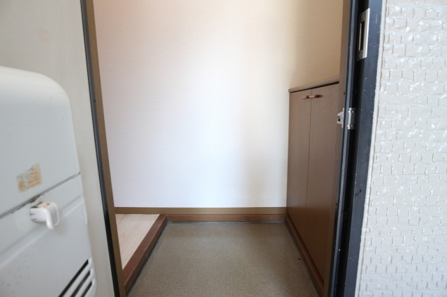 エステート桃山Ⅱの玄関