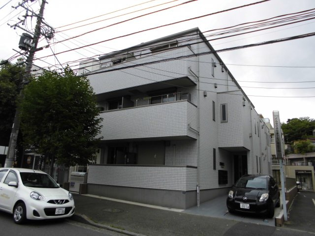 ルミエール港南台