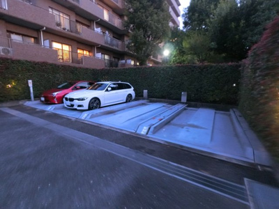 【駐車場】 | パークハイム雪が谷 | 敷地内駐車場