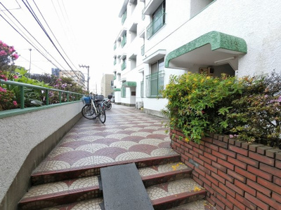 【エントランス】 | マンションホワイトバレー | エントランス部分です。