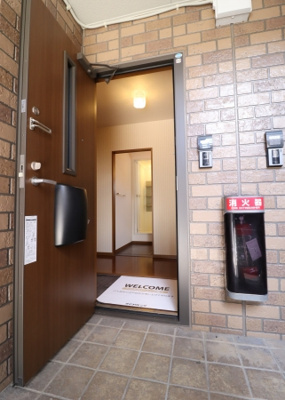 【玄関】 | クラウディア A棟