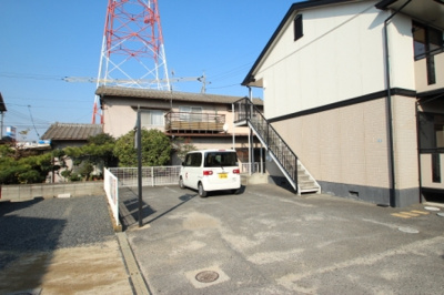 【駐車場】 | パティオ翼 | 駐車場