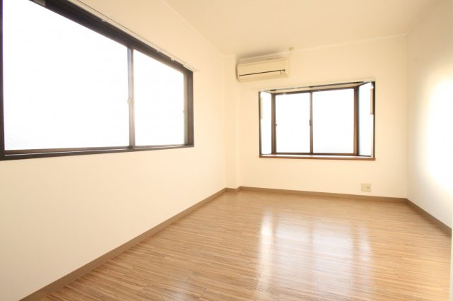 スカイコーポ加藤( 近畿大学 一人暮らし )の洋室|写真は3階のお部屋です。