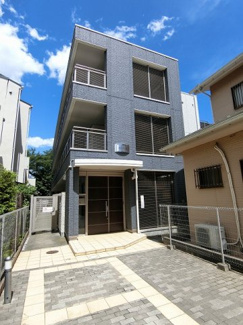 【外観】 | 南武線「宿河原」駅まで徒歩6分！小田急小田原線「登戸」駅も徒歩11分！2駅2沿線利用可能で通勤通学・お買物にも便利な立地です♪