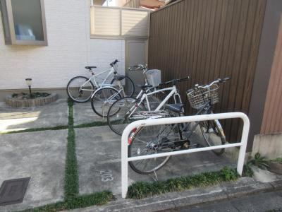 プリジェール北御所の駐車場|駐輪場