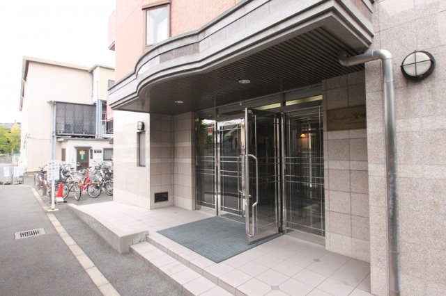 サンシャイン新家宮嶋( 近畿大学 一人暮らし )のエントランス