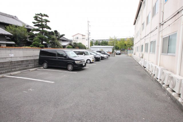 サンシャイン新家宮嶋( 近畿大学 一人暮らし )のその他共用部分|来客用パーキングもございます。