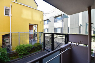 【展望】 | バルコニーからは開放的な景色が眺められます。