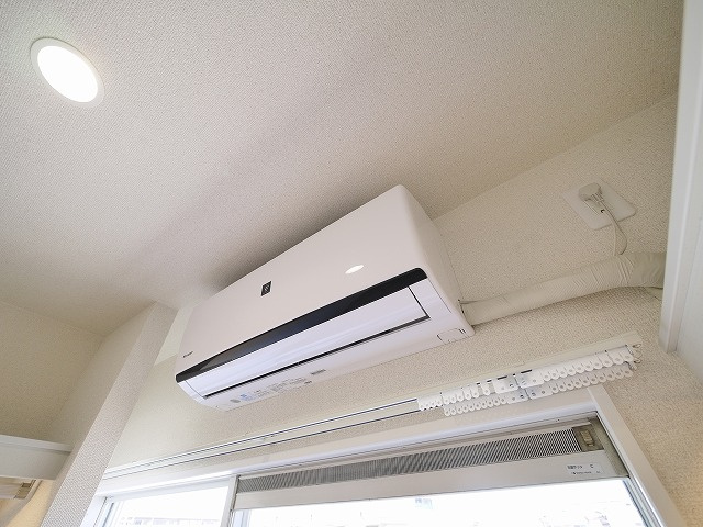 ラポールの設備|エアコンが２台あります。