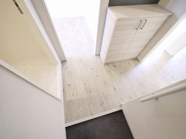 ラポールの玄関|収納もある玄関です