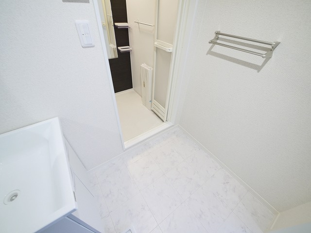 ラポールの洗面所|広い洗面スペース