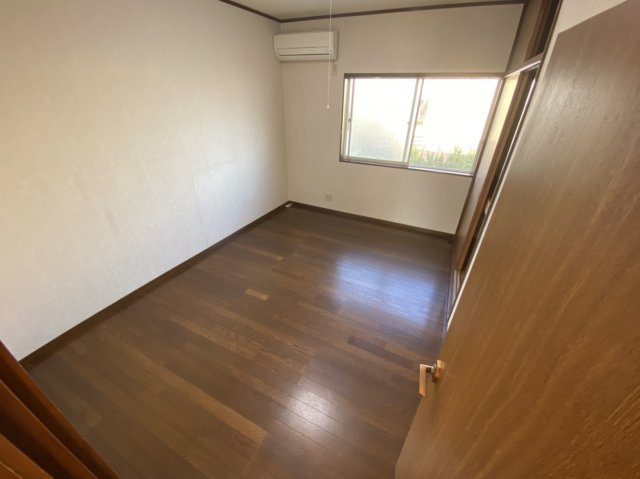 【子供部屋】 | サンフラワーハイツ | ２階洋室にもエアコン付き