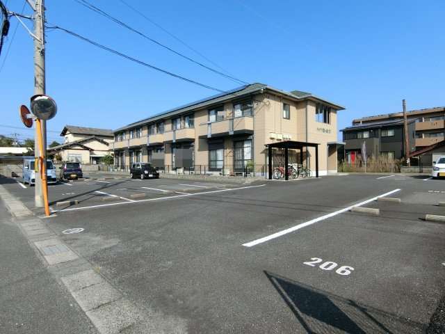 ハイツ旗ヶ崎21の駐車場