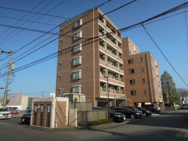 フレリア 県立病院前の外観