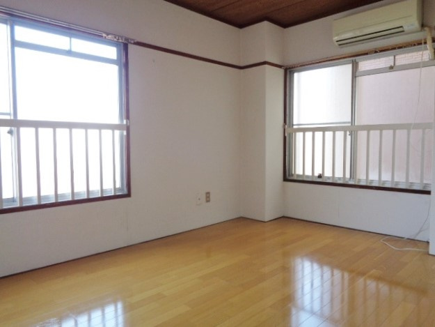 【居間・リビング】