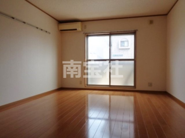 【居間・リビング】 | 使いやすい居間です