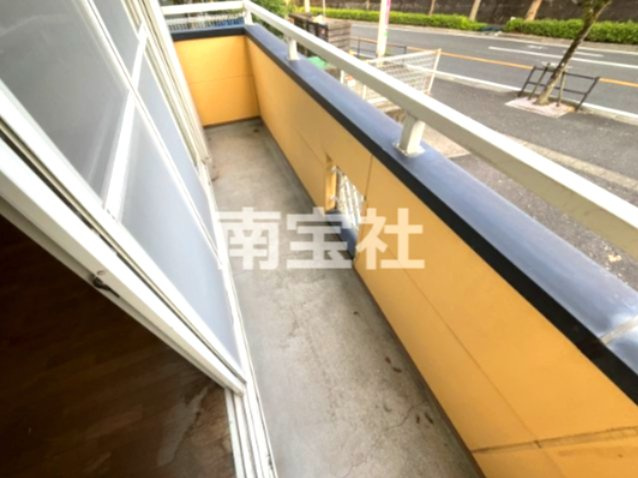 【バルコニー】