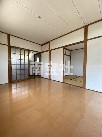 【洋室】 | ２面採光の明るい洋室です