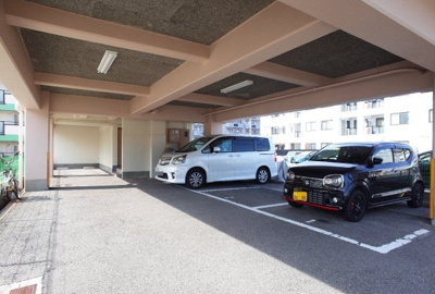 【駐車場】 | ハイツ天翔 | 駐車場