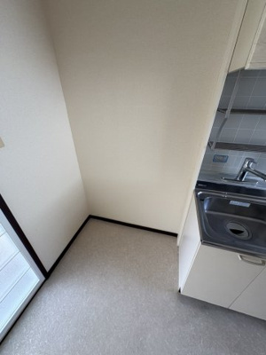 【内装】 | ドエルアルス神大寺Ⅱ | ドエルアルス神大寺Ⅱ　冷蔵庫置場