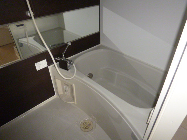 ひまわりＥの浴室|追い焚きバス