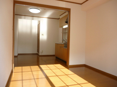 【居間・リビング】 | ミニヨンA | 日当たり良し！！です（＾v＾）