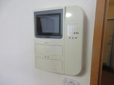 プレジール春日（旧レオパレス西院）のセキュリティ|ＴＶモニターフォン