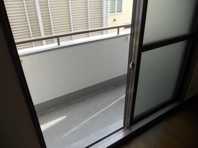グレーシー西ノ京のバルコニー