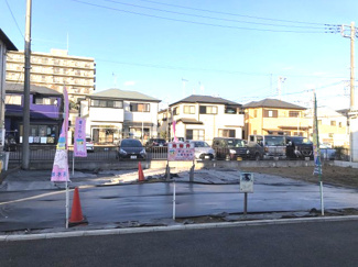 【前面道路含む現地写真】