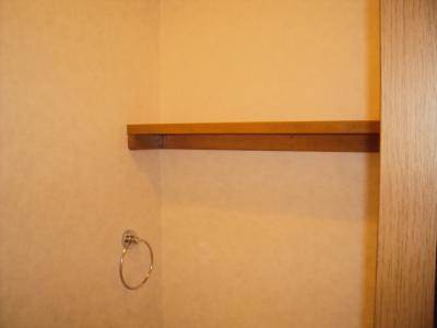 セレーノ御前蛸薬師のその他|トイレ上部棚