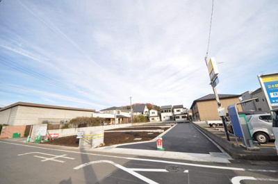 【前面道路含む現地写真】 | 上今泉開発分譲地 | 前面道路含む現地写真です