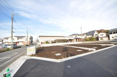 【前面道路含む現地写真】 | 上今泉開発分譲地 | 前面道路含む現地写真です