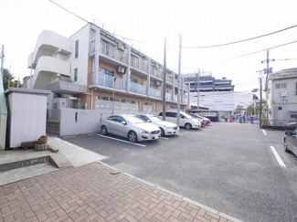 【駐車場】