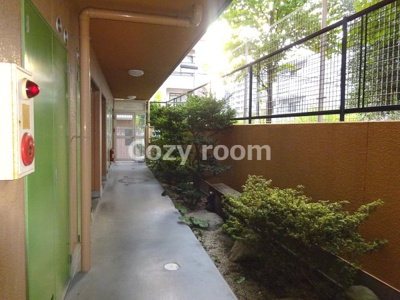 【その他共用部分】 | カサ・デ・グラナダ | １階の共有廊下です。