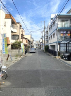 【前面道路含む現地写真】