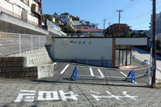 【駐車場】