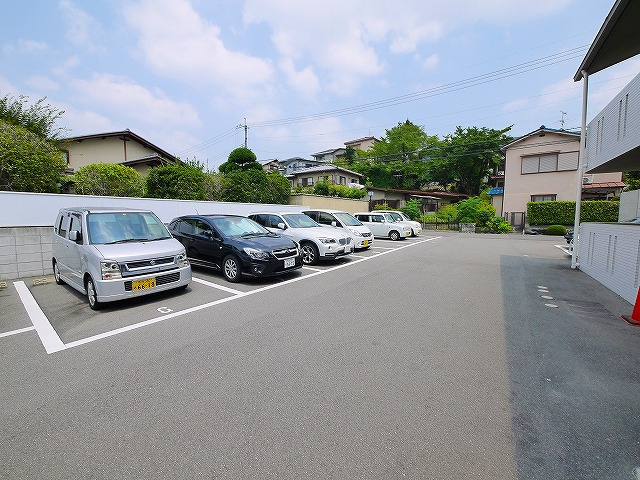 Hale学園前の駐車場|駐車場です