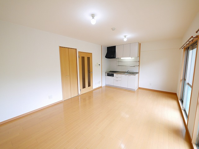 Hale学園前の居間・リビング|おしゃれな居間です